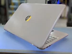 Hp pavilion 8GB 15.6"
