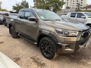 Toyota Invincible King Cab 2021