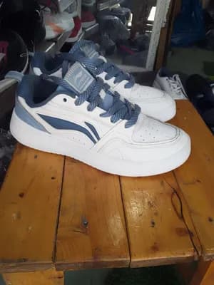 Li-Ning White Sneakers Size 40.5