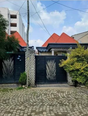 200 sqm House for Sale Summit
