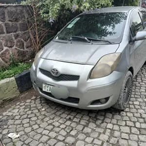Toyota Yaris Compact 2010