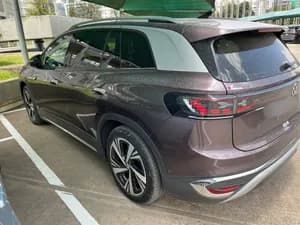 Volkswagen ID.6 Crozz Pro 2022