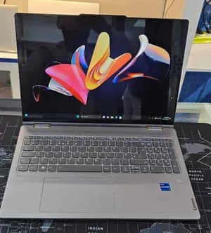 Lenovo Yoga 7 x360 i7 Laptop