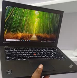 Lenovo ThinkPad X240 Laptop