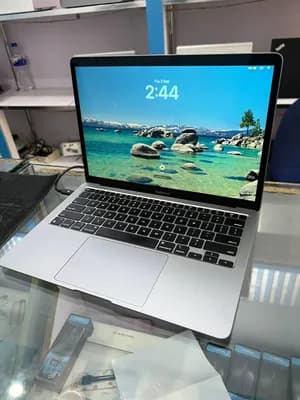 Apple MacBook Air M1 2020