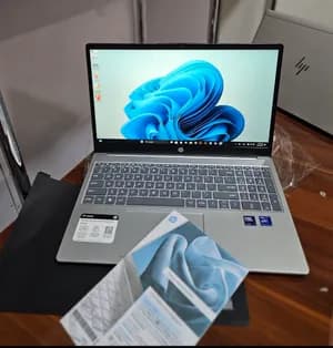 HP Ultra 7 15.6 Touchscreen Laptop