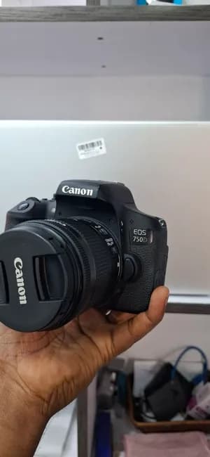 Canon EOS 750D DSLR Camera