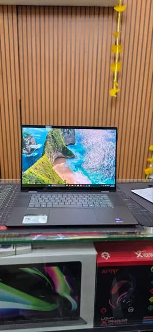 HP OmniBook X Ultra Flip 16