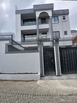 Modern G+2 House 274 sqm Bethel