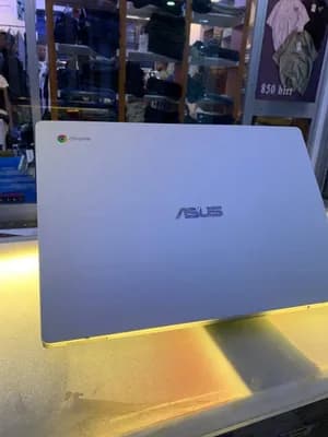 Asus Chromebook 64GB 4GB RAM 15.6 inch