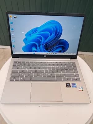 HP Notebook i7 12th Gen 16GB