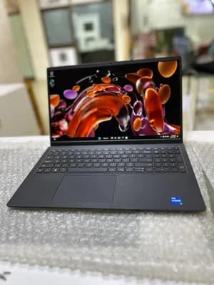 Dell Vostro 3520 Laptop