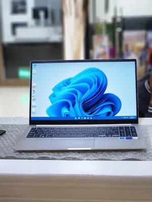 Samsung Laptop Core i5 11th Gen