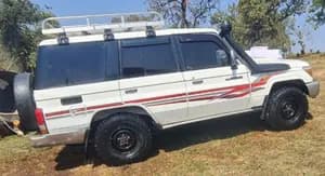 TOYOTA LAND CRUISER