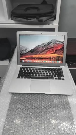 Apple MacBook Air 2017 i5
