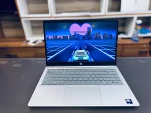 HP Notebook 14 Ultra 7 Laptop