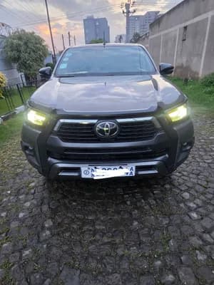 Toyota Invincible 2021 Automatic