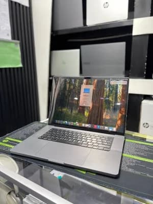 Apple MacBook Pro 16-inch M1 Pro