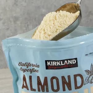 Kirkland Signature, Almond Flour, 3 lbs(1.36kg)
