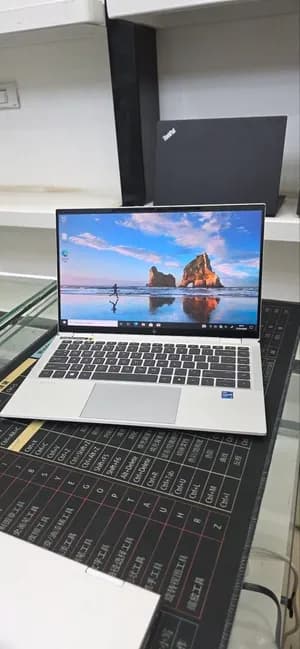 HP EliteBook 1040 G8 Laptop