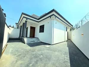 5 Bedroom House in Figa