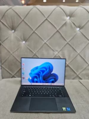 Dell XPS 15 9520 Laptop