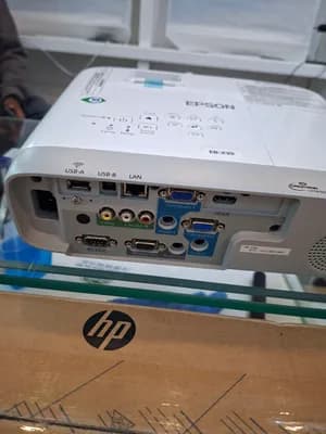 EPSON EB-x39 Projector