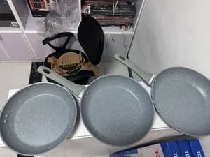 Momcoc Non-Stick Frying Pan Set
