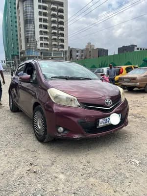 Toyota Yaris Compact 2012 Automatic