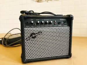 Gear4Music Guitar Amp