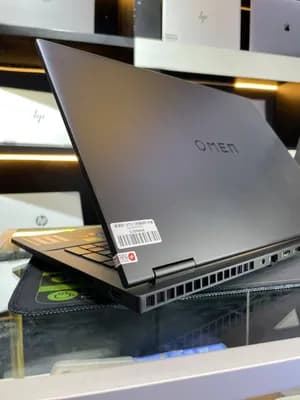 HP OMEN 16 i7 RTX 4060