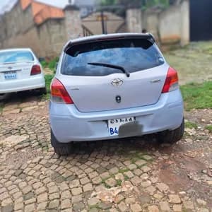 Toyota Yaris Compact 2010 1.0cc