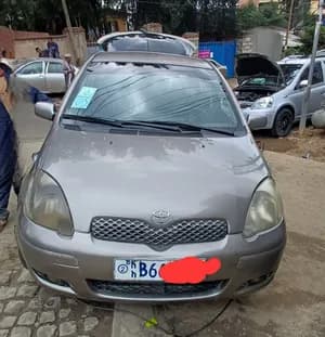 Toyota Vitz Yaris 2005