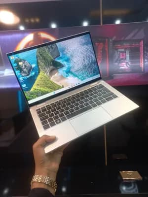 HP EliteBook 1030 G8 i5 Laptop