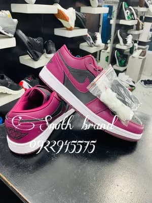 Jordan 1 Sneakers