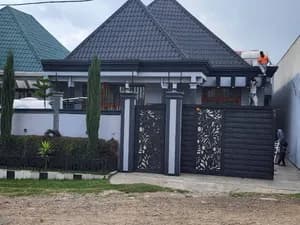 Modern Villa House at Summit