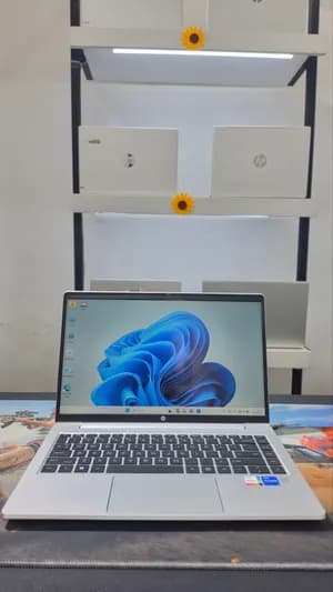 HP EliteBook 640 G10