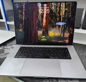 Apple MacBook Pro 16-inch M1 Max