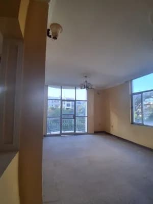 Summit 72 Apartment First Floor