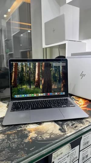 Apple MacBook Air M1 8GB 256GB