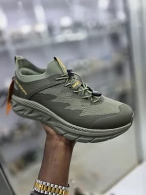 Goupu sneaker