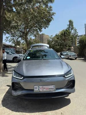 BYD E2 2025