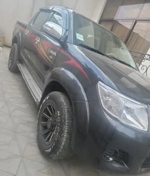 Toyota Hilux Double Cab 2013