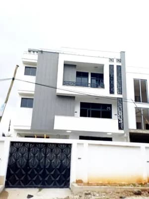 G+2 Beautiful House in Summit