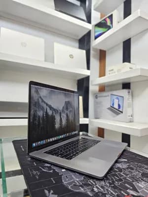 Apple MacBook Pro 15.6 Inch 2019