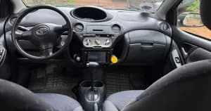 Toyota Vitz 2004/12-2005