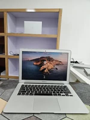 MacBook Air 2017 8GB 256GB