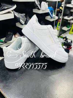 Smith Brand Sneakers