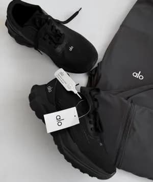 Alo Runner Triple Black Sneakers