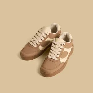 MAX Panelled Lace-Up Sports Shoes